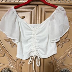 Elegant White Crop Top with Ruched front and sheer sleeves sz medium nwot